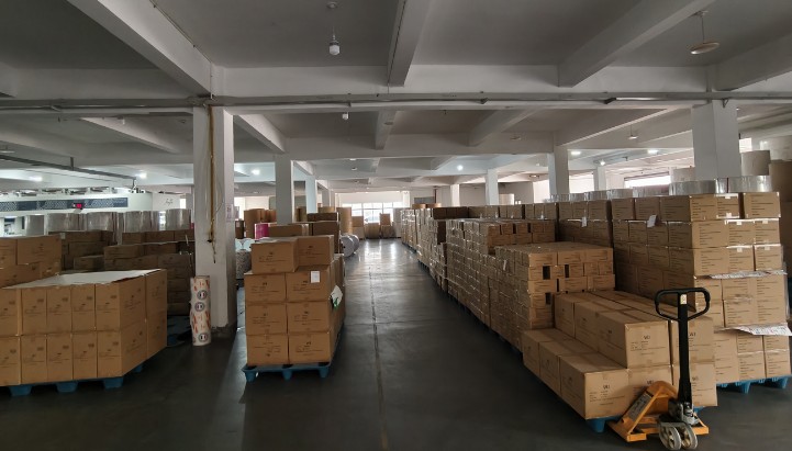 Barevný rozsah ubrousků a skladová kapacita - Ningbo Kosda
